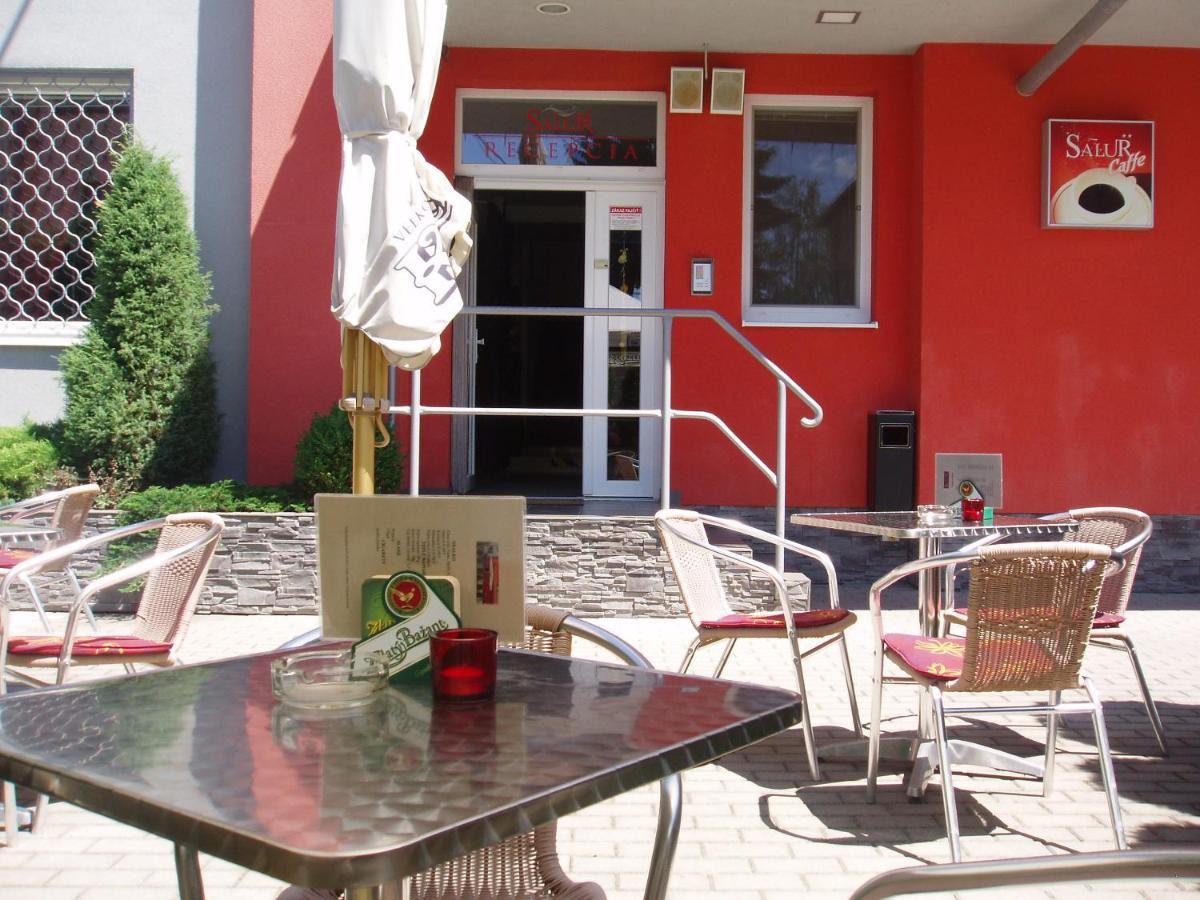 Salur Bed & Breakfast Nove Zamky Exterior photo